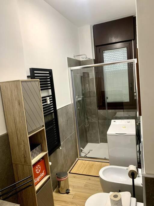 Appartamento Con Terrazzo Sui Tetti Milanesi Exterior photo