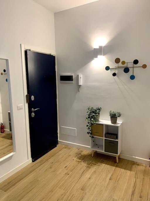 Appartamento Con Terrazzo Sui Tetti Milanesi Exterior photo